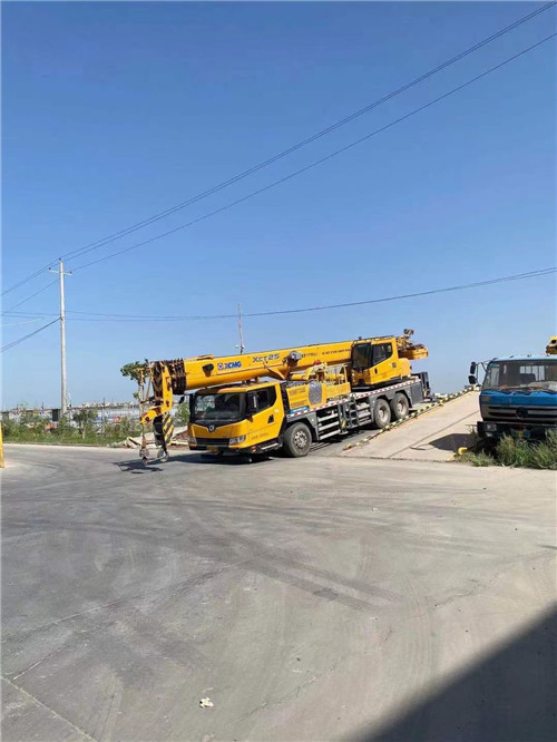 密山市吊车作业时，可能会产生哪些额外收费项目？